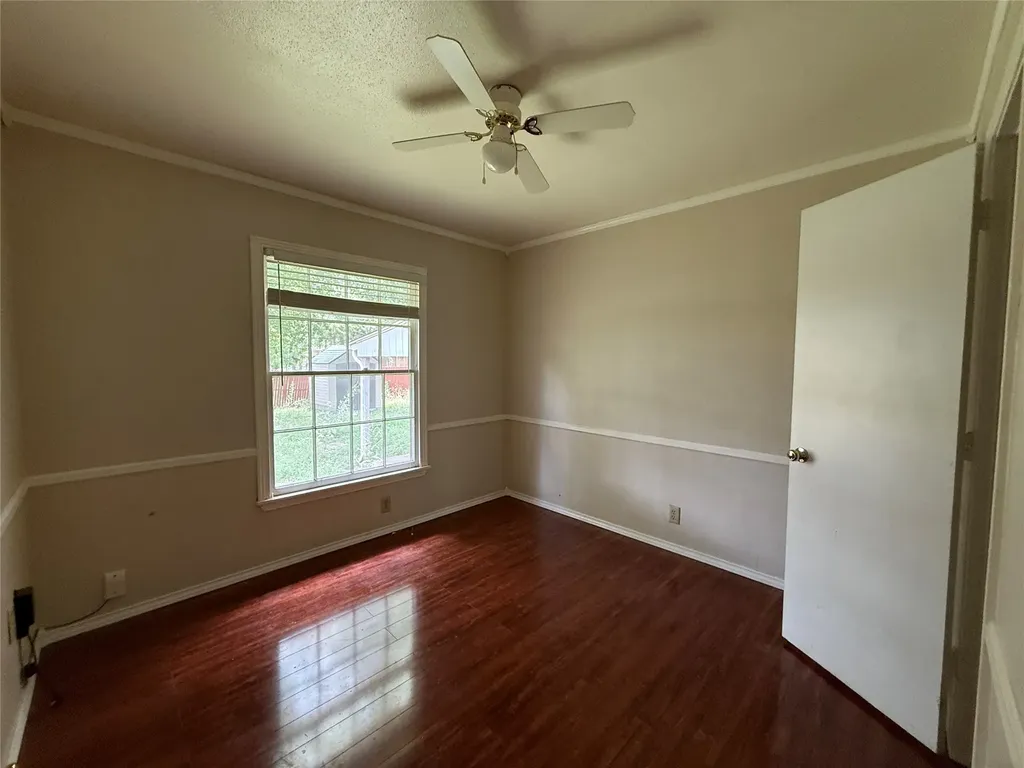 2114 Glengariff Drive Dallas TX 75228