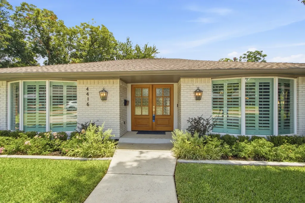 4416 Laren Lane Dallas TX 75244