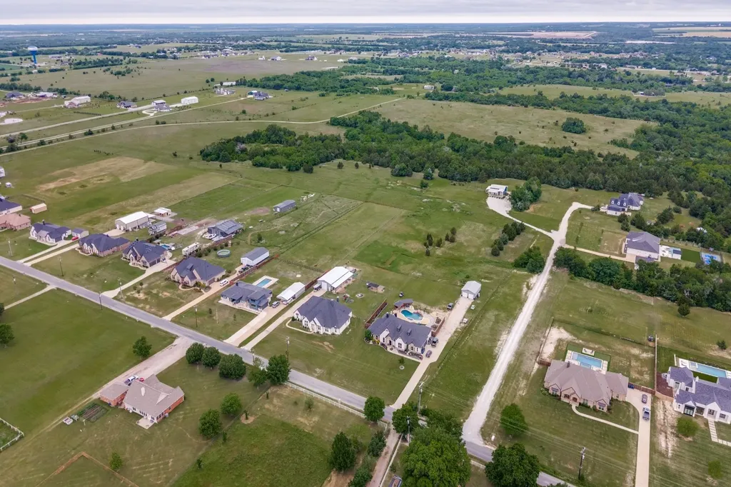 2181 Bledsoe Road Gunter TX 75058