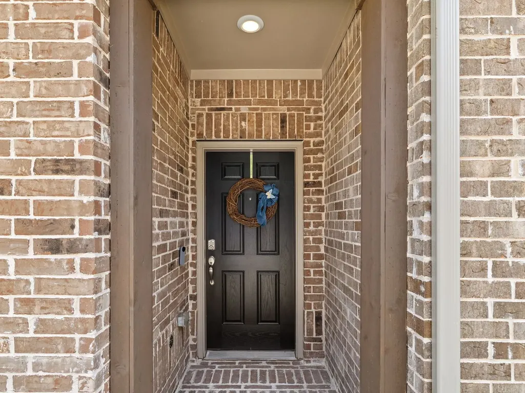 381 Blackthorne Drive Plano TX 75074