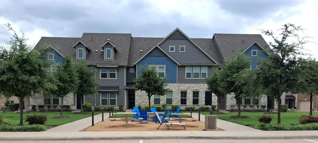381 Blackthorne Drive Plano TX 75074