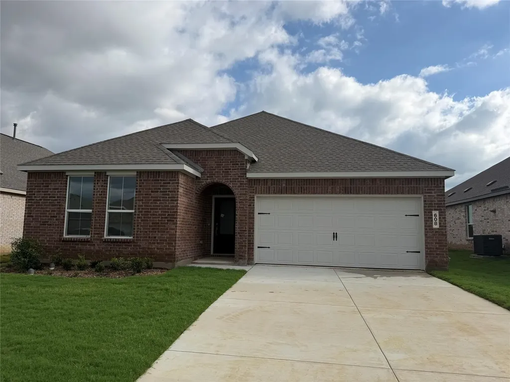 608 Arabian Lane Aubrey TX 76227