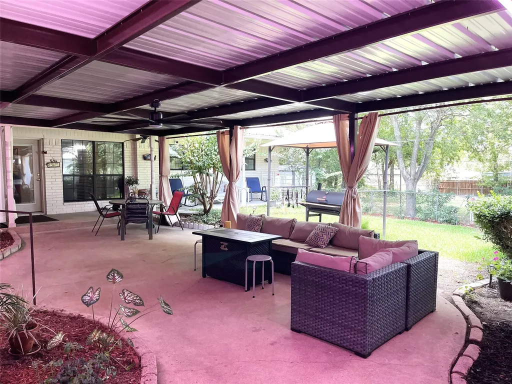 403 N Hall Street Fairfield TX 75840
