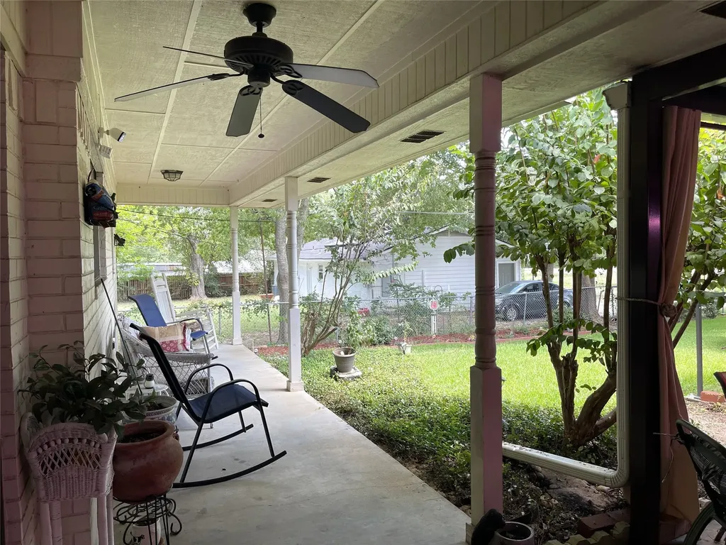 403 N Hall Street Fairfield TX 75840