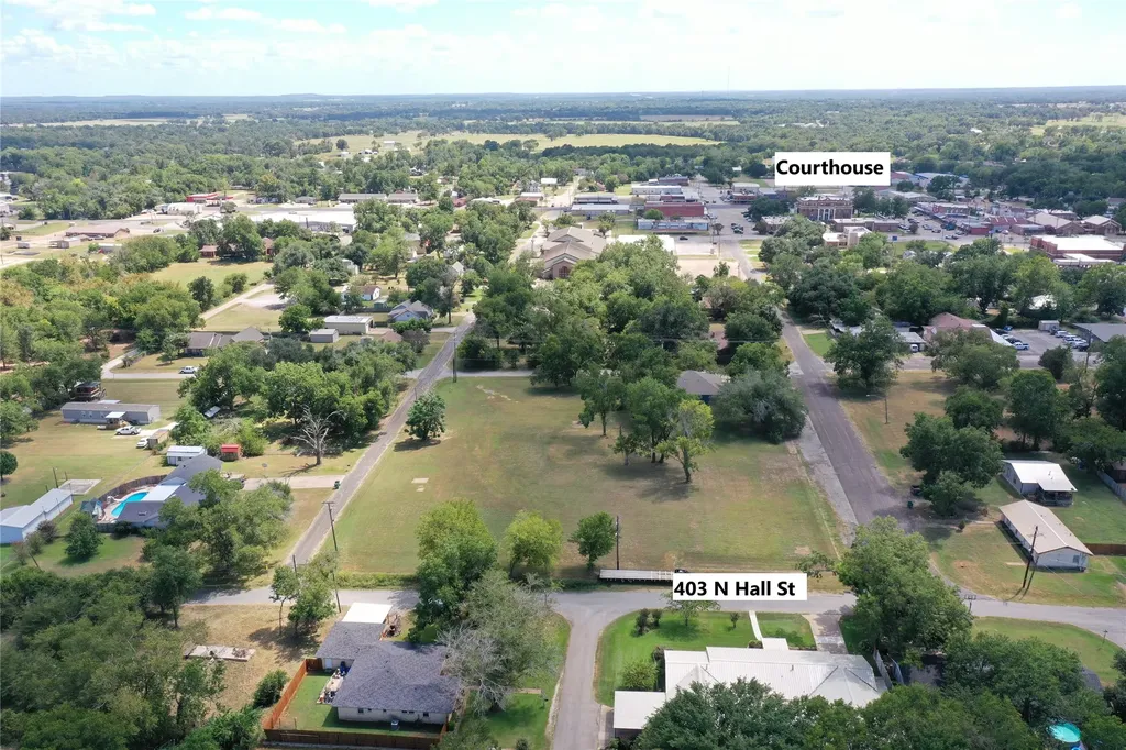 403 N Hall Street Fairfield TX 75840