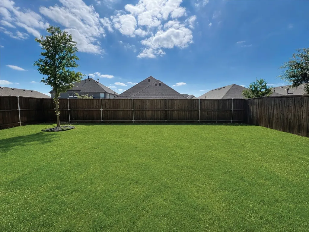 124 Savannah Lane Little Elm TX 75068
