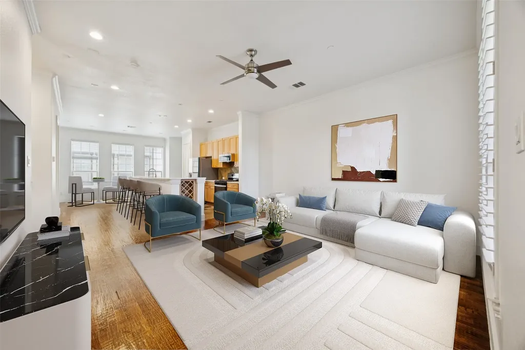 643 Senda Irving TX 75039