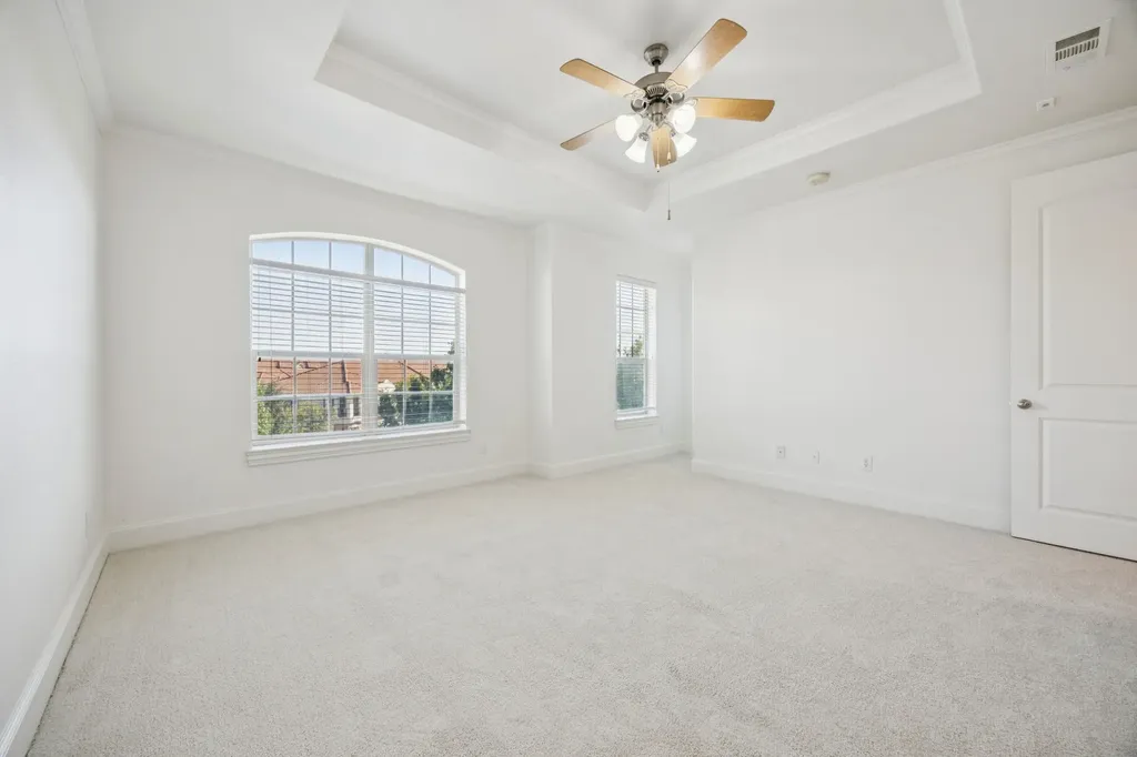 643 Senda Irving TX 75039
