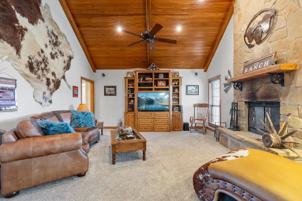 5562 County Road 1037 Celeste TX 75423