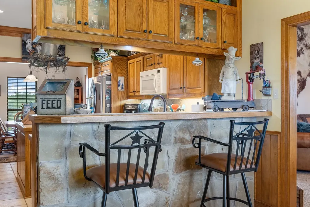 5562 County Road 1037 Celeste TX 75423