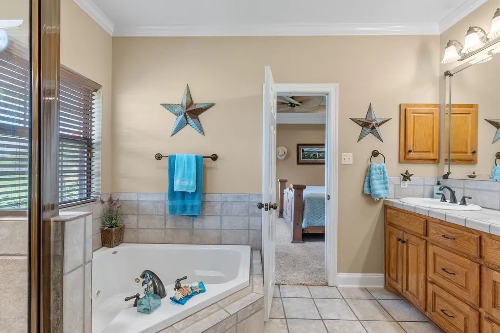 5562 County Road 1037 Celeste TX 75423
