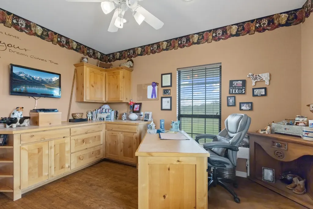 5562 County Road 1037 Celeste TX 75423