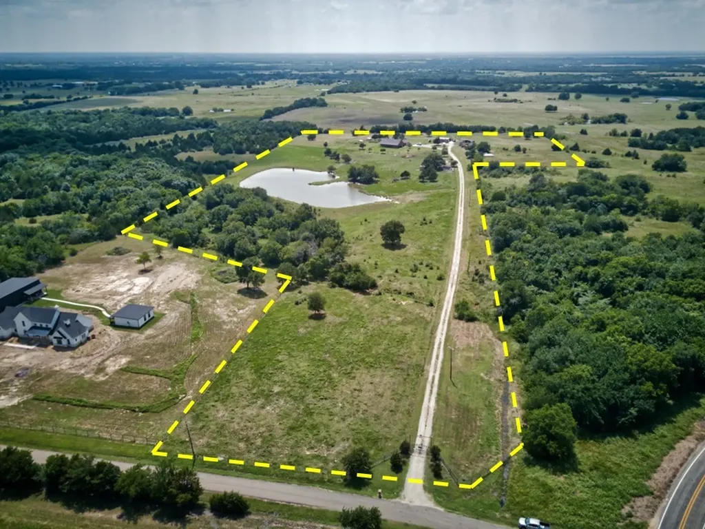 5562 County Road 1037 Celeste TX 75423