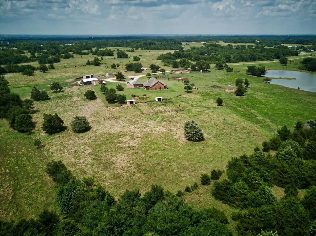 5562 County Road 1037 Celeste TX 75423
