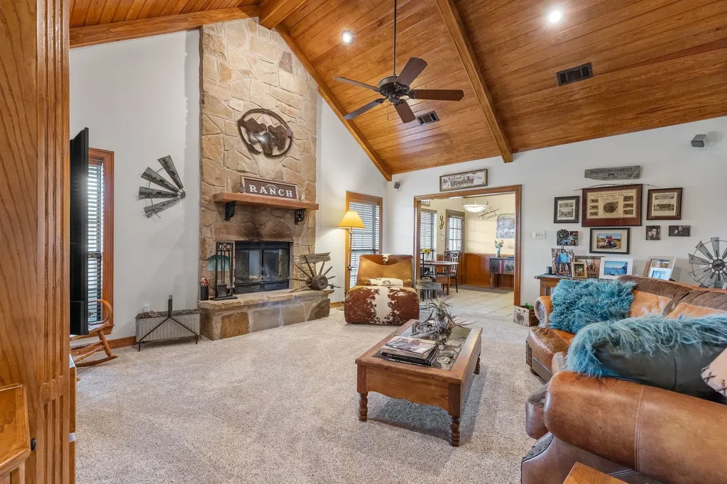 5562 County Road 1037 Celeste TX 75423
