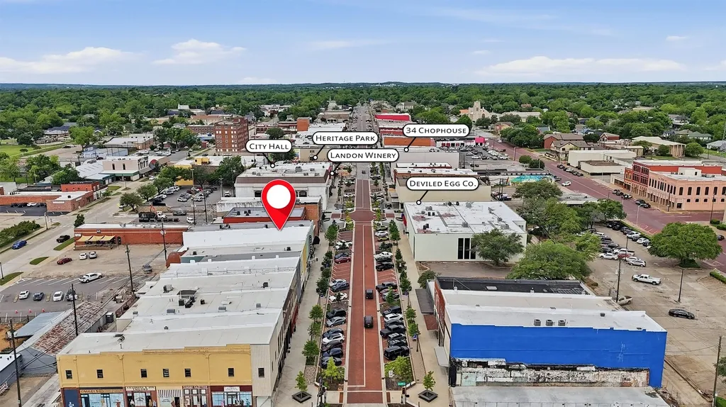 216 W Main Street Denison TX 75020