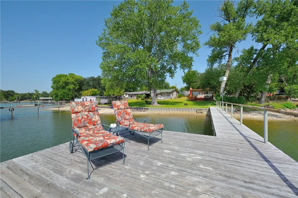 130 Marina View Court Weatherford TX 76087