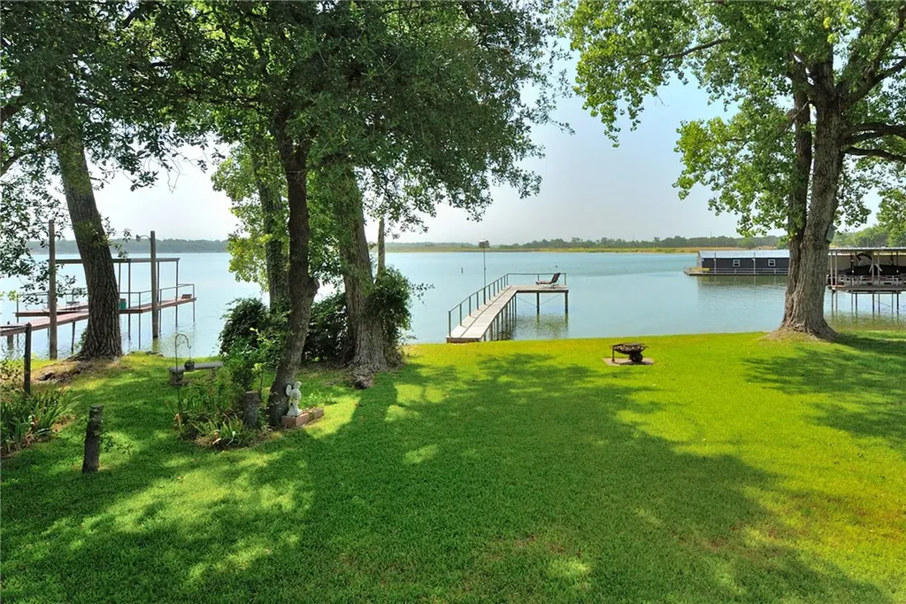 130 Marina View Court Weatherford TX 76087