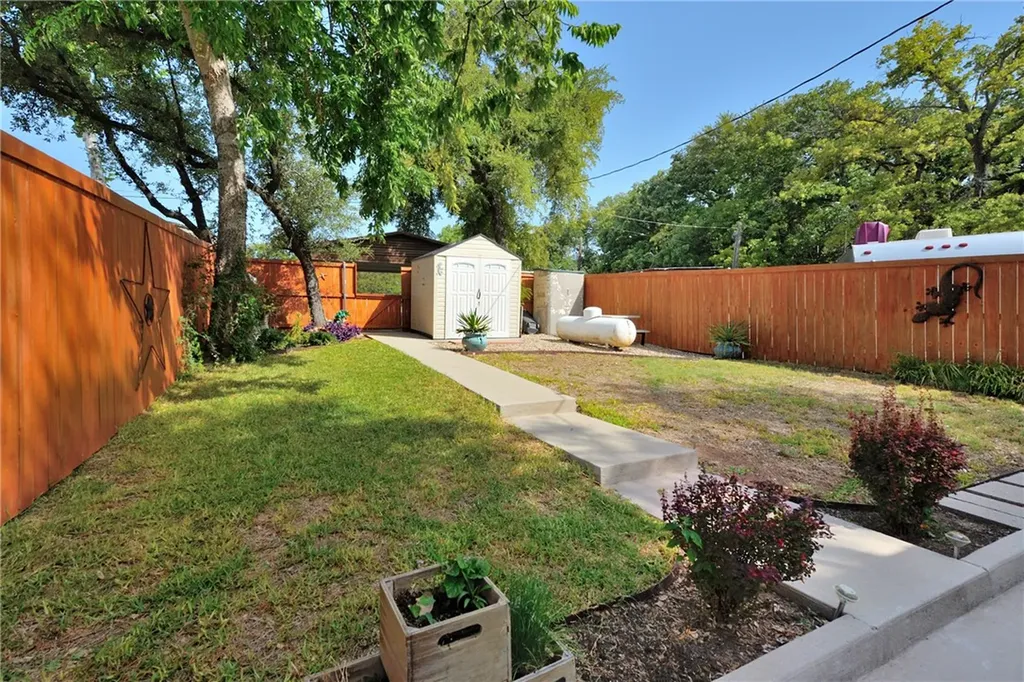 130 Marina View Court Weatherford TX 76087