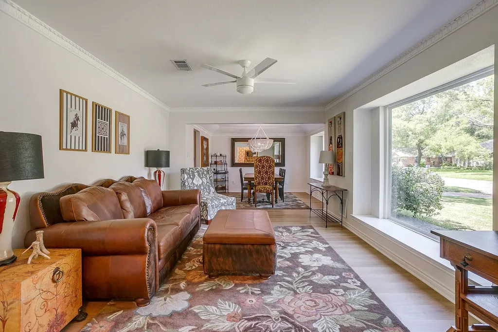 2910 Glasgow Drive Arlington TX 76015