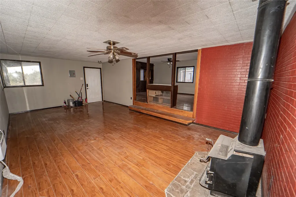 122 County Road 306 Breckenridge TX 76424