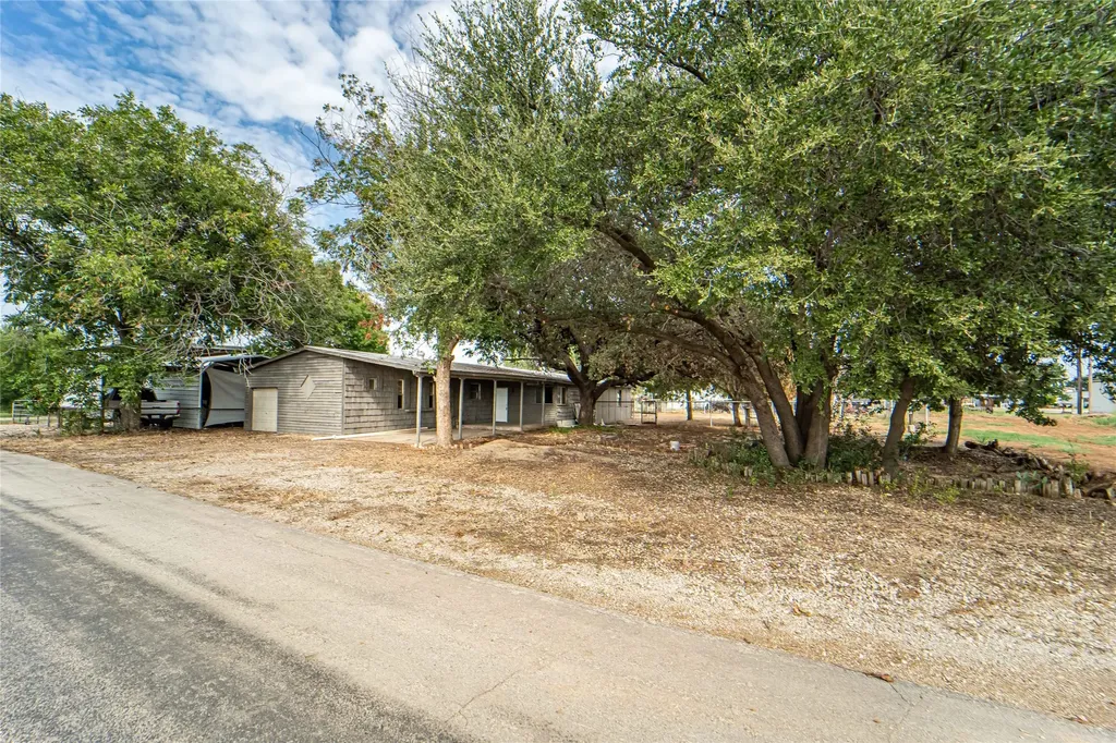 122 County Road 306 Breckenridge TX 76424