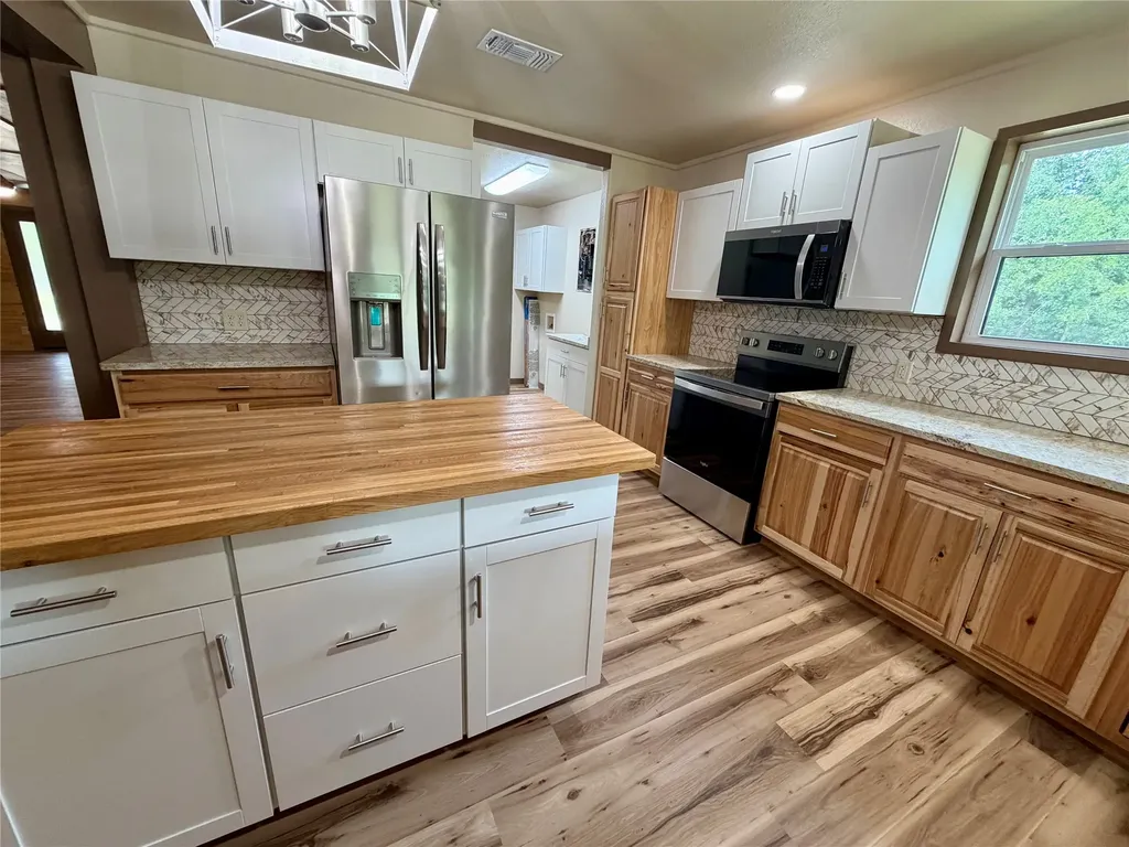 1810 Highway 570 Eastland TX 76448