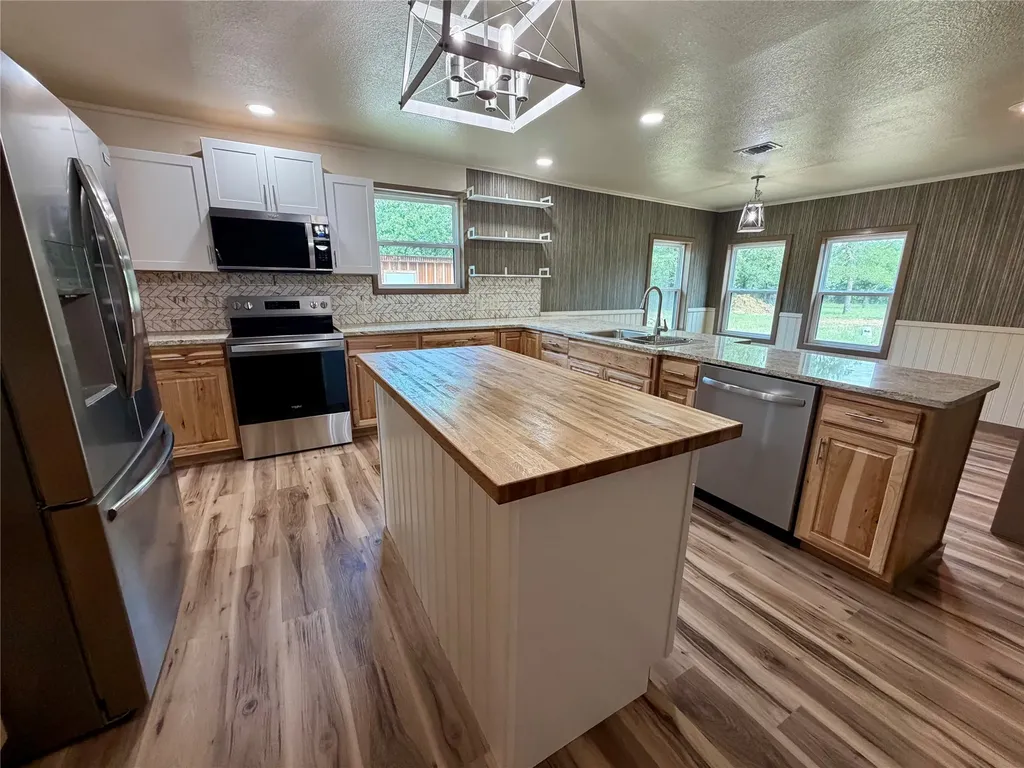 1810 Highway 570 Eastland TX 76448