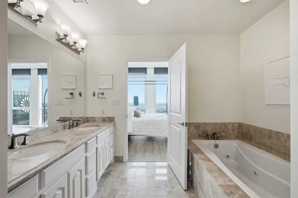 500 Throckmorton Street Fort Worth TX 76102