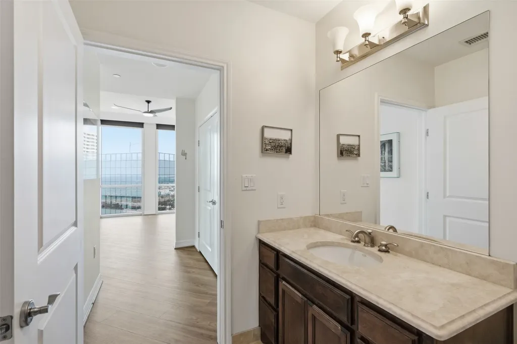 500 Throckmorton Street Fort Worth TX 76102