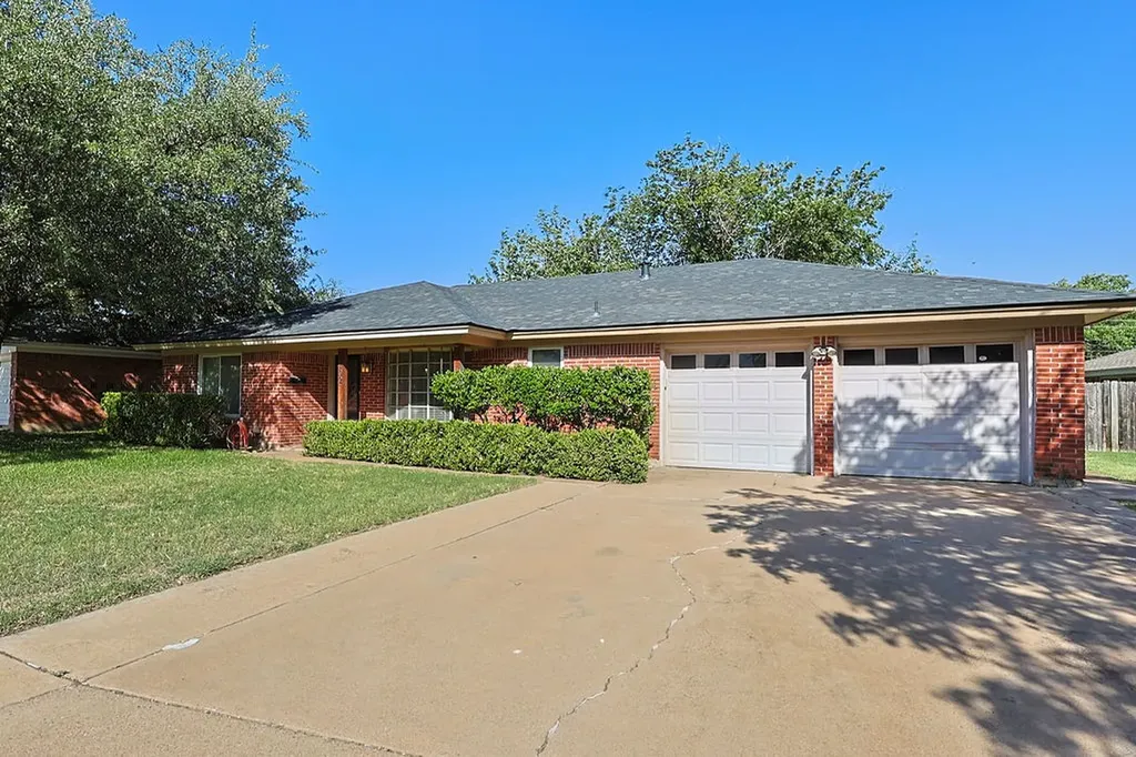 3102 Ivanhoe Lane Abilene TX 79605