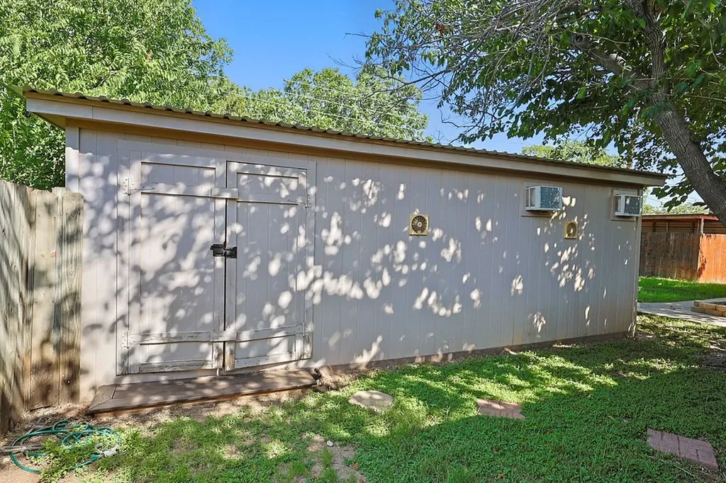 3102 Ivanhoe Lane Abilene TX 79605