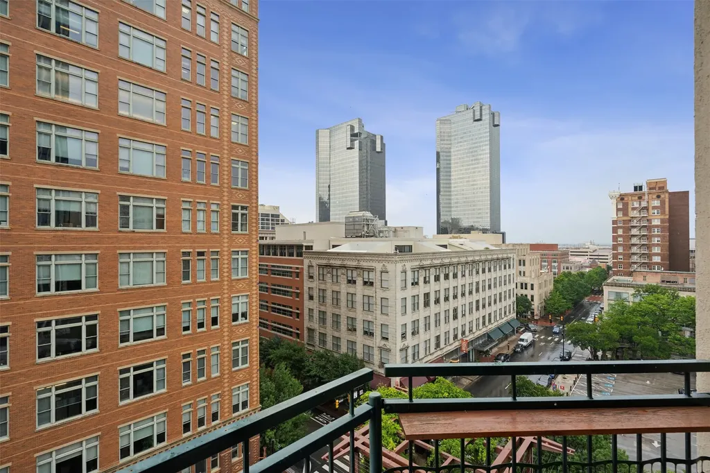 500 Throckmorton Street Fort Worth TX 76102