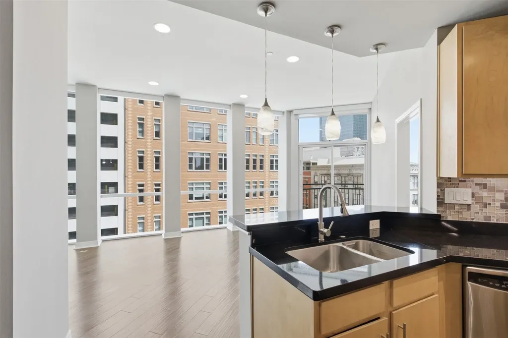 500 Throckmorton Street Fort Worth TX 76102