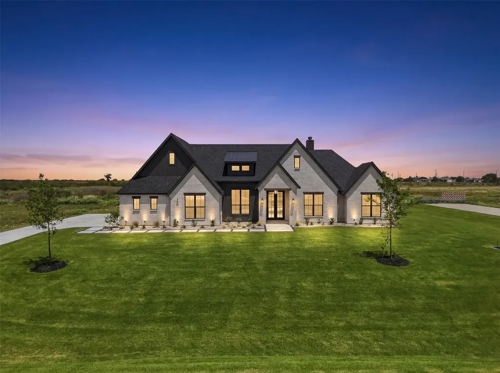 130 Adilynn Trail Maypearl TX 76084