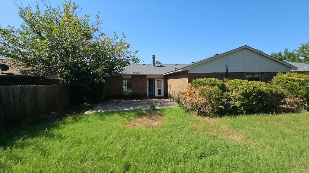 4005 Engleman Street Fort Worth TX 76137