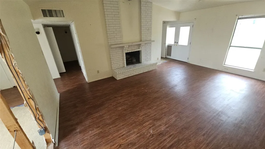 4005 Engleman Street Fort Worth TX 76137