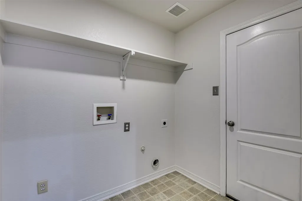 102 Monarch Court Waxahachie TX 75165