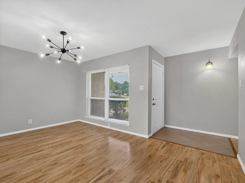 833 Brentwood Lane Richardson TX 75080