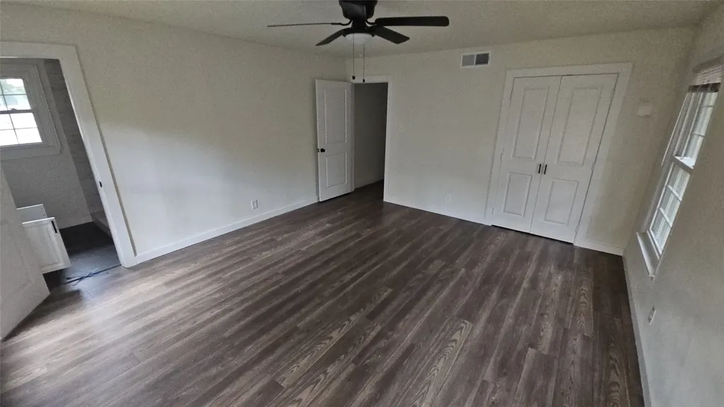1712 Yolanda Drive Fort Worth TX 76112