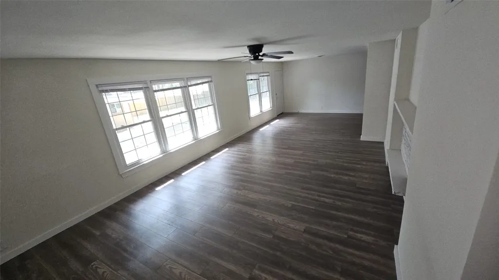 1712 Yolanda Drive Fort Worth TX 76112
