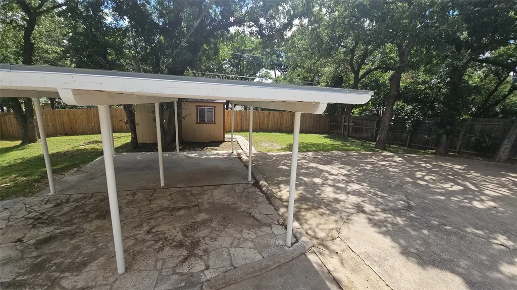 1712 Yolanda Drive Fort Worth TX 76112