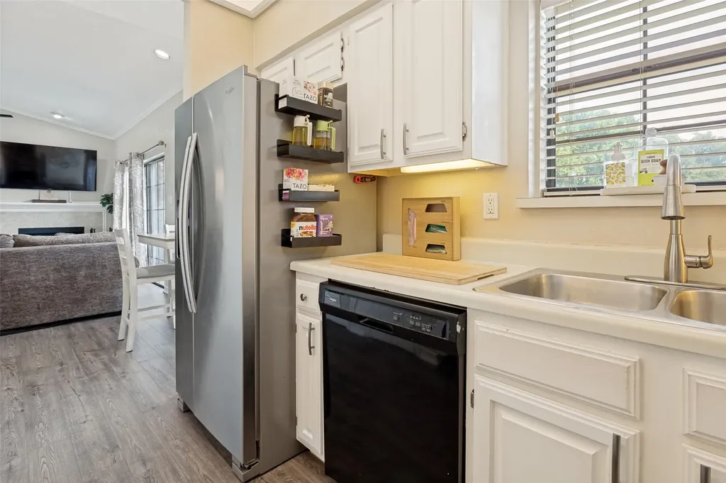 411 Pebble Way Arlington TX 76006