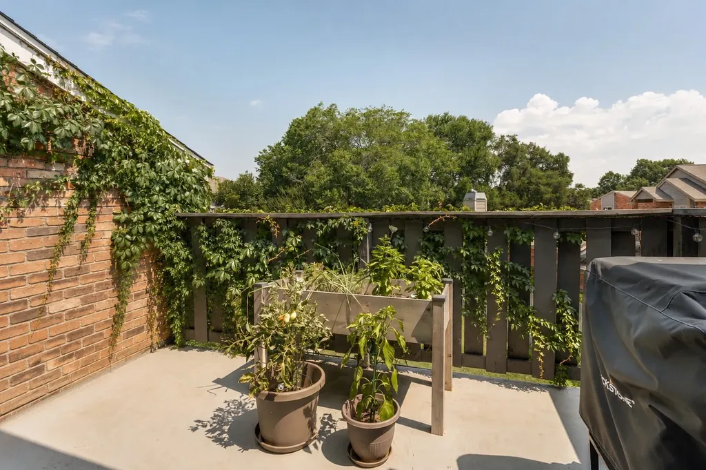 411 Pebble Way Arlington TX 76006