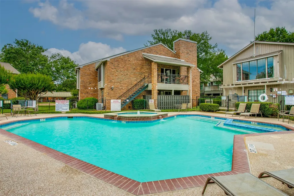 411 Pebble Way Arlington TX 76006