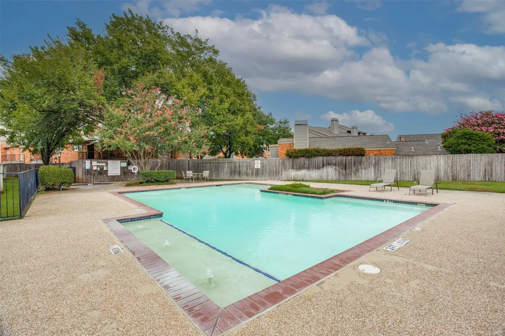 411 Pebble Way Arlington TX 76006