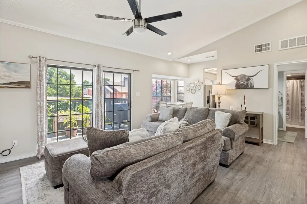 411 Pebble Way Arlington TX 76006