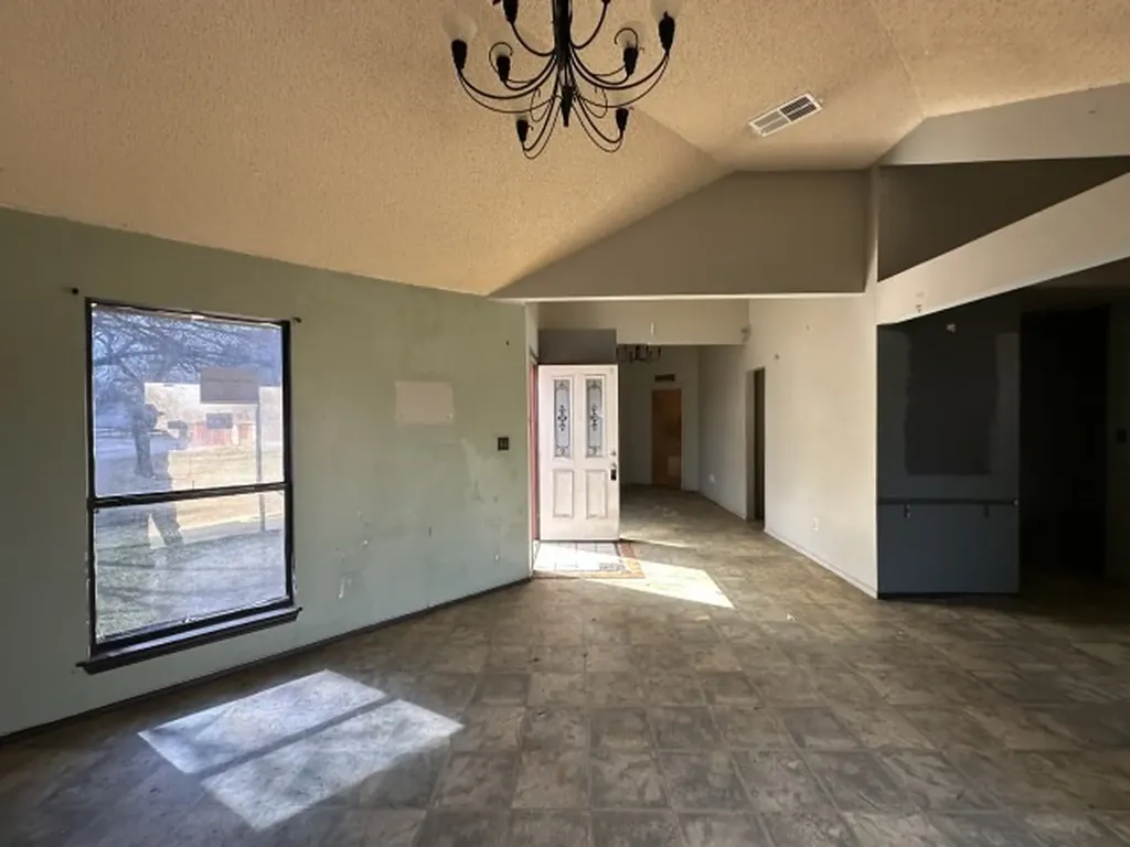 548 Spring River Drive Martindale TX 78655