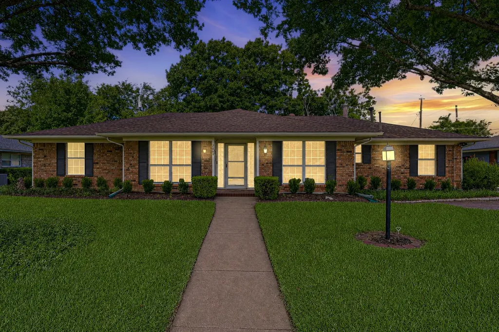 2605 Buckingham Drive Denton TX 76209