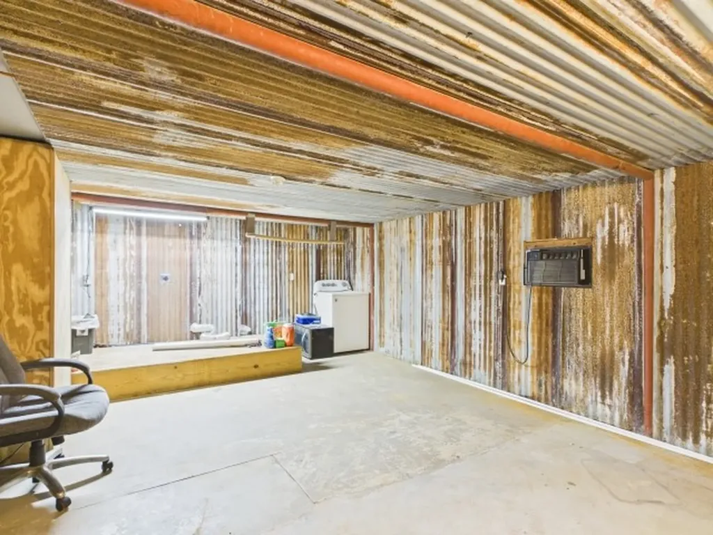 29118 N State Highway 19 Athens TX 75752